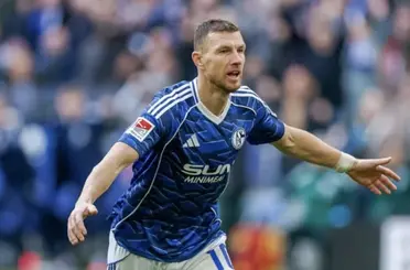 Edin Dzeko'nun yeni sezonda forma giyeceği takım belli oldu